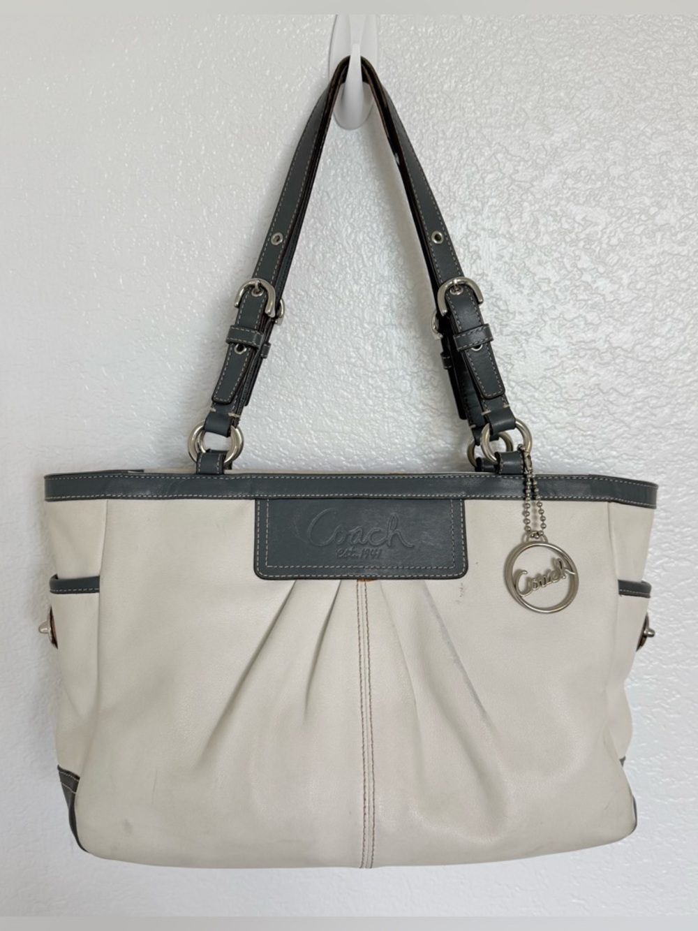 Coach F13759 East West Gallery Pleated Leather Shoulder Bag Cream Gray Tote